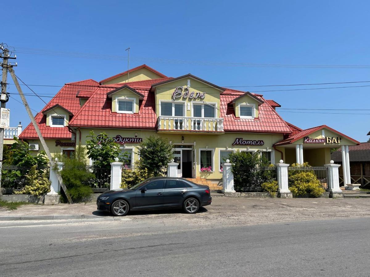 Едем Hotel Pustomyty Exterior foto